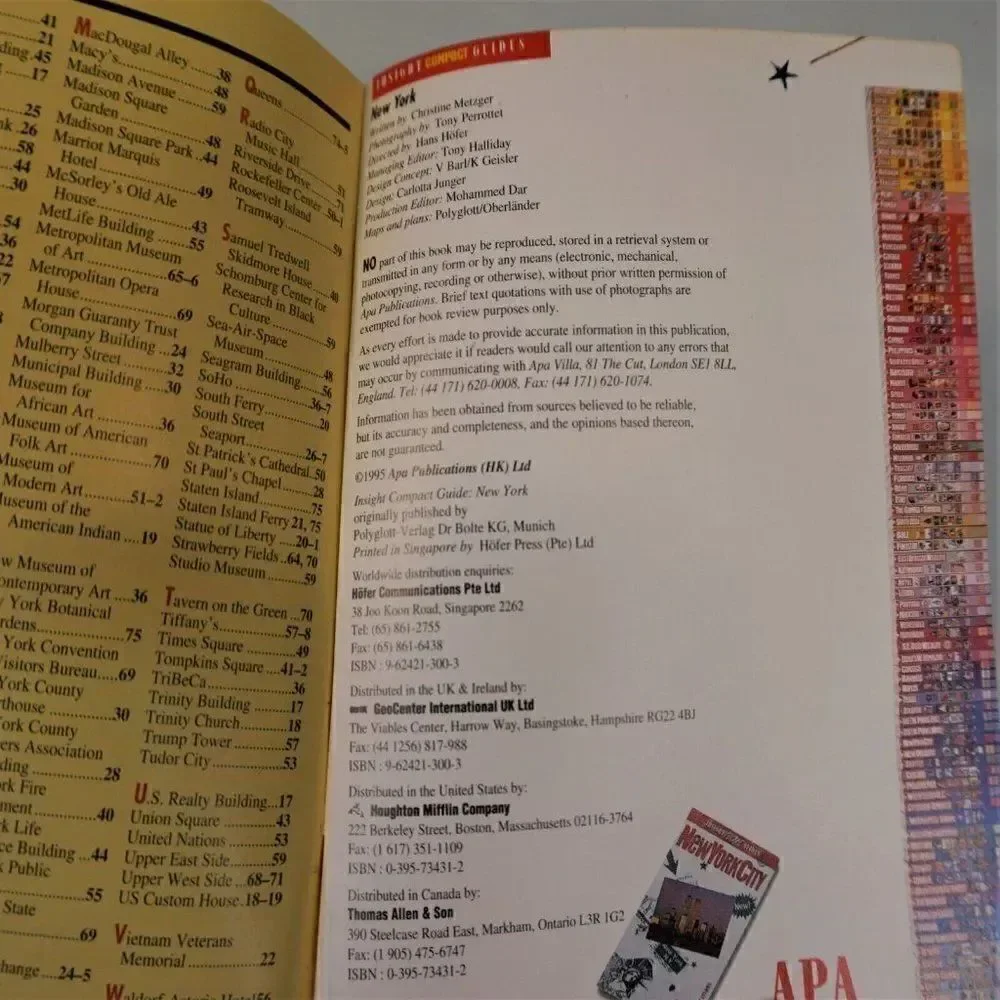 Insight Compact Guides: New York 1995 APA Publications Twin Towers